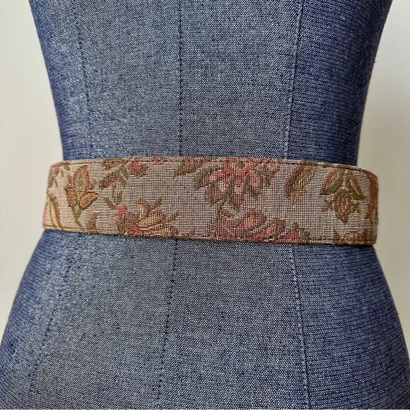 Liz Claiborne Vintage Cottagecore Tapestry Tan Brown Belt Size Medium